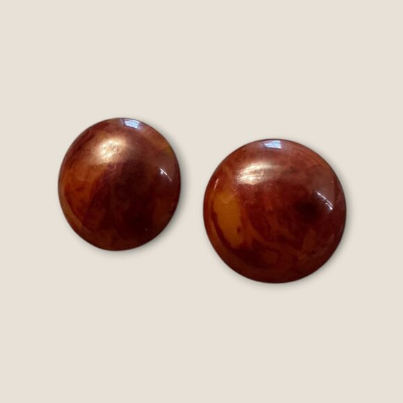 Estate Vintage Bakelite Clip-On Earrings Marbled Amber Brown Round Design - Picture 2 of 8